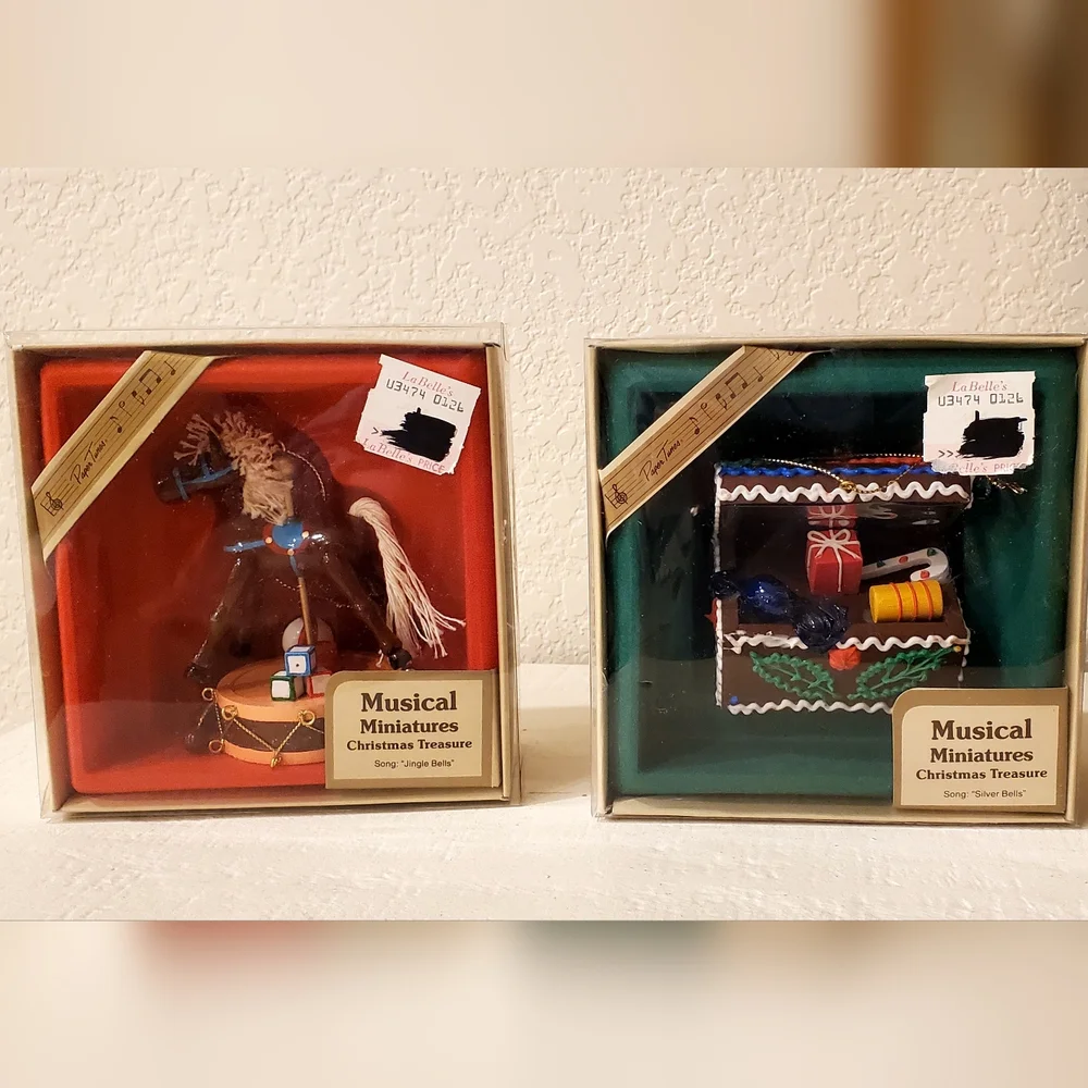2 Vtg 1983 Hand Painted Musical Miniature Christmas Treasure Ornaments, NEW